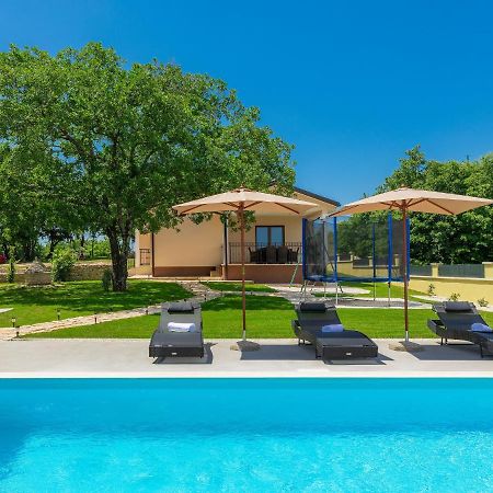 Holiday Home Villa Aniva Žminj Exterior foto